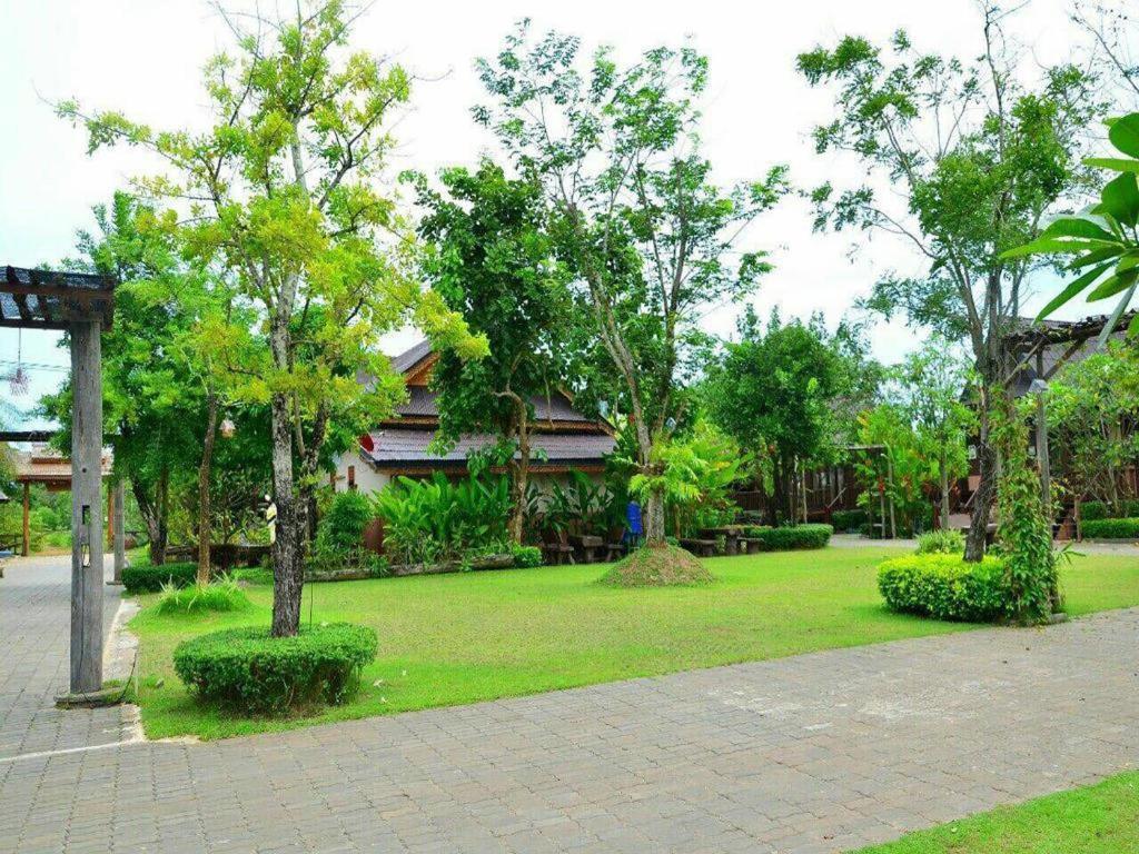 Baan Baitan Resort Rayong Exterior foto